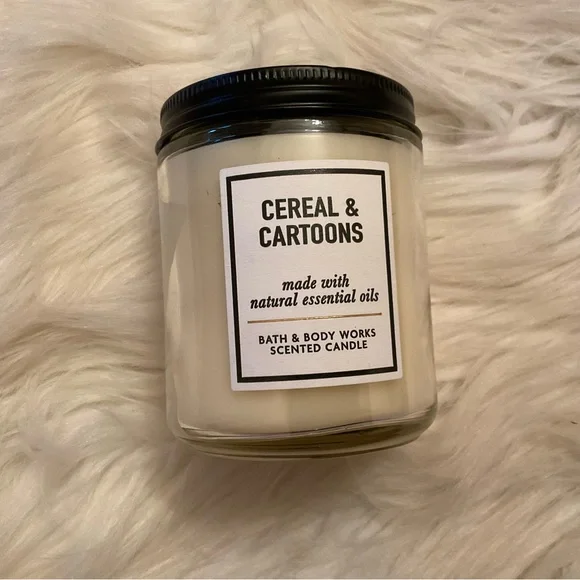 Bath & Body Works Cereal & Cartoons Candle - New - Picture 2 of 6
